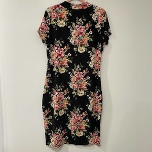 Women's 1X Dress Knit Floral Black Pink Shift Sheath Short Sleeves Love J